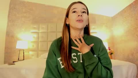 LEZY online show from 03-08-26, 08:56