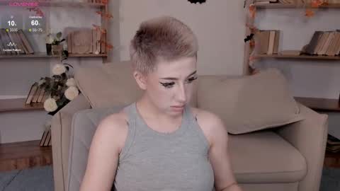 Lisa online show from 10-18-25, 02:14