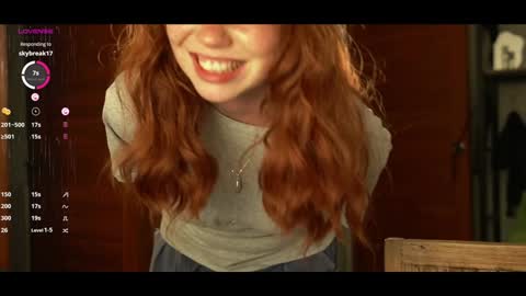 Snapshot of li_on_line chatting on 01-06-25, 07:13 Li online show from 01-06-25, 07:13