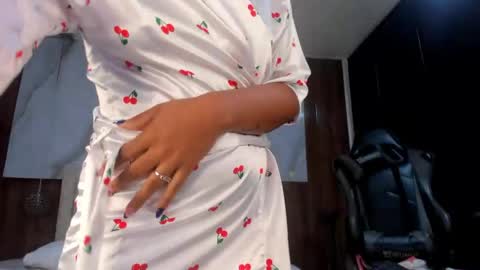 lia_16_ online show from 04-25-26, 01:41