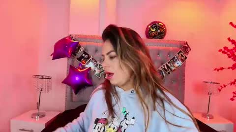 Lia  online show from 11-02-25, 03:42