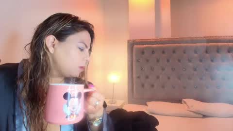 Lia  online show from 04-25-26, 04:26