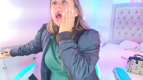 Lia  online show from 07-22-26, 03:20