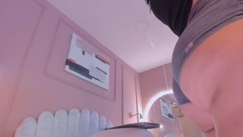 Snapshot of lia_ass chatting on 02-26-25, 07:27 Liss 3 online show from 02-26-25, 07:27