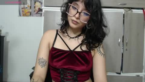 Lia online show from 04-27-26, 01:14