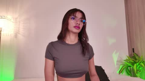 Lia online show from 05-02-26, 04:50