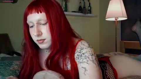 lia_grl online show from 06-11-26, 02:53