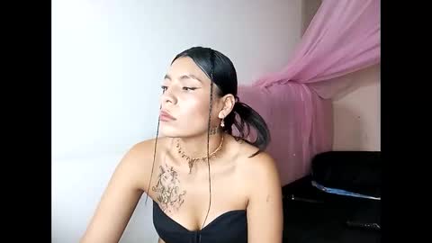 Lia online show from 01-26-25, 06:58