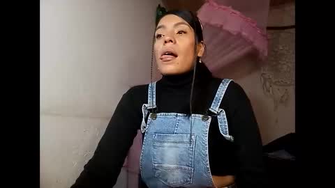 Lia online show from 01-28-25, 10:01