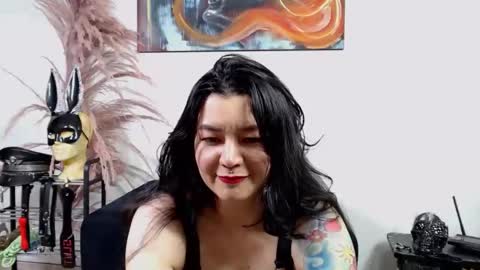 Snapshot of lia_izumy chatting on 11-19-25, 12:10 . online show from 11-19-25, 12:10