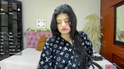 lia online show from 12-28-24, 08:15