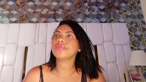 lia_mariana online show from 10-19-25, 03:34