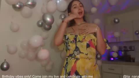 Snapshot of lia_nanami chatting on 10-23-25, 11:24 Lia online show from 10-23-25, 11:24