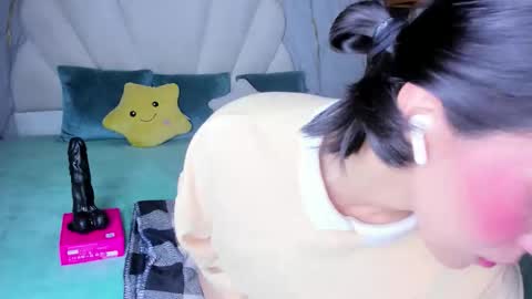 Lia online show from 03-28-26, 09:03