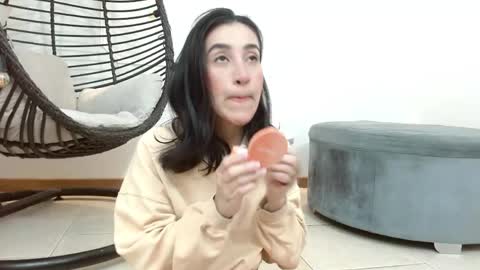 Lia online show from 04-30-26, 12:22