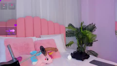 lia_queen18 online show from 09-23-25, 11:24