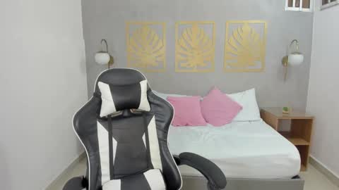 Snapshot of lia_sexx19 chatting on 02-11-25, 08:48 Lia  online show from 02-11-25, 08:48