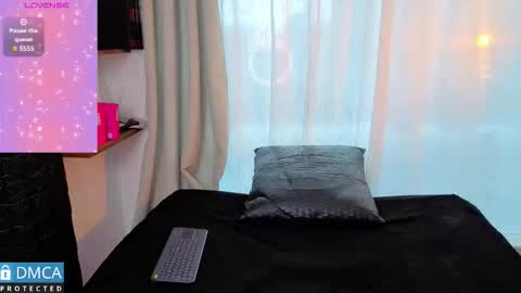 Snapshot of lia_summer1 chatting on 11-14-25, 07:01 lia summer1 online show from 11-14-25, 07:01