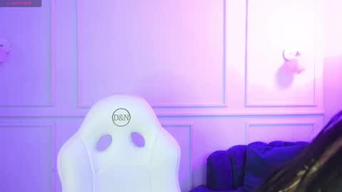 LIA  online show from 04-19-26, 03:28