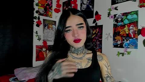 Snapshot of lia_volkov chatting on 10-23-25, 07:18 online show from 10-23-25, 07:18