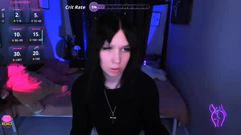 Snapshot of lia_xxgirl chatting on 10-17-25, 08:33 Lia online show from 10-17-25, 08:33