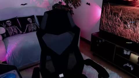 Liaa  online show from 10-12-25, 10:31