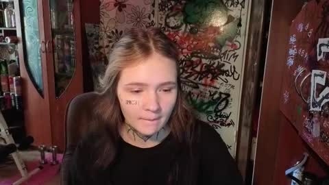 liaaa_li online show from 10-17-25, 07:33