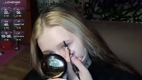 liaaa_li online show from 11-08-25, 04:12