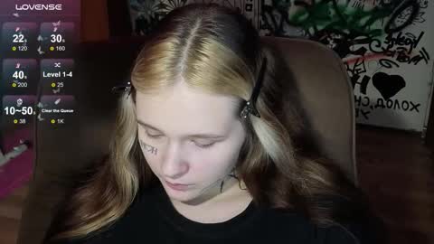 liaaa_li online show from 11-13-25, 07:40