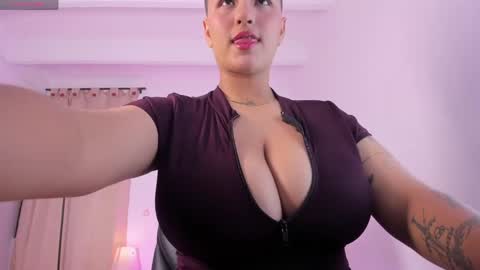 Snapshot of liaamoretzz chatting on 05-13-26, 03:04 liaa moretzz online show from 05-13-26, 03:04