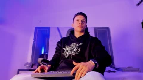 Liam Smith online show from 09-15-25, 12:16