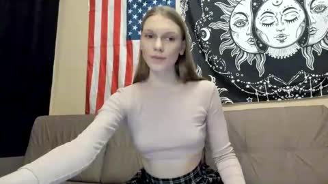 Julia  online show from 01-17-26, 07:17