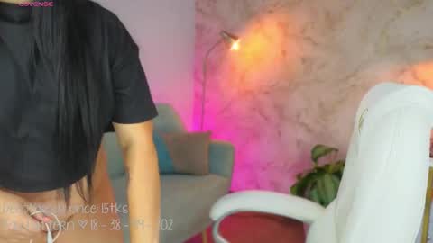 Lia Cox online show from 12-16-25, 03:11