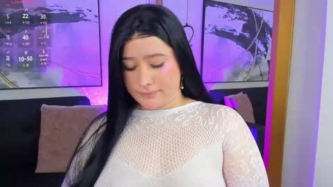 Snapshot of liacox chatting on 05-02-26, 08:03 Lia Cox online show from 05-02-26, 08:03