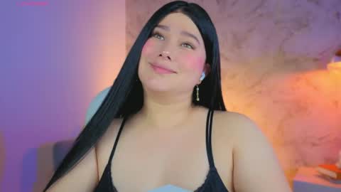Snapshot of liacox chatting on 05-12-26, 08:39 Lia Cox online show from 05-12-26, 08:39