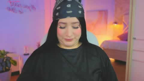 Snapshot of liacox chatting on 05-21-26, 08:16 Lia Cox online show from 05-21-26, 08:16