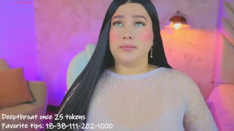 Snapshot of liacox chatting on 06-03-26, 08:36 Lia Cox online show from 06-03-26, 08:36