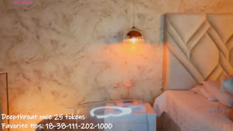 Snapshot of liacox chatting on 06-10-26, 08:41 Lia Cox online show from 06-10-26, 08:41