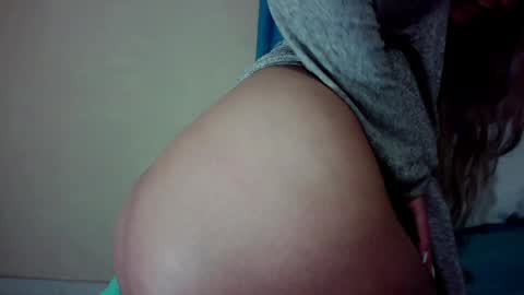Snapshot of liadivina chatting on 05-30-26, 03:36 Lia Divina online show from 05-30-26, 03:36