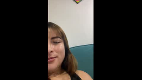 Liah Ferrer online show from 10-16-25, 04:57