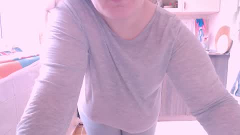 miss Lia  colection for travel online show from 12-24-24, 09:28