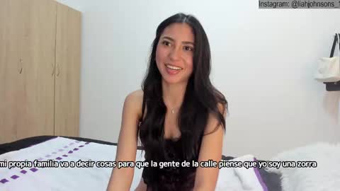 Snapshot of liajohnsons_ chatting on 03-02-25, 06:48 Lia Johnsons online show from 03-02-25, 06:48