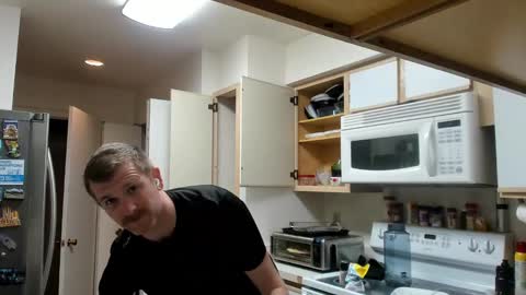 Snapshot of liam_1985 chatting on 01-25-25, 12:17 Liam online show from 01-25-25, 12:17