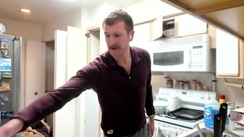 Snapshot of liam_1985 chatting on 02-04-25, 02:07 Liam online show from 02-04-25, 02:07