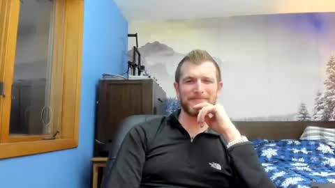 Snapshot of liam_1985 chatting on 03-08-25, 01:28 Liam online show from 03-08-25, 01:28