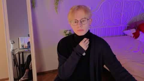 LIAM online show from 04-08-26, 05:29