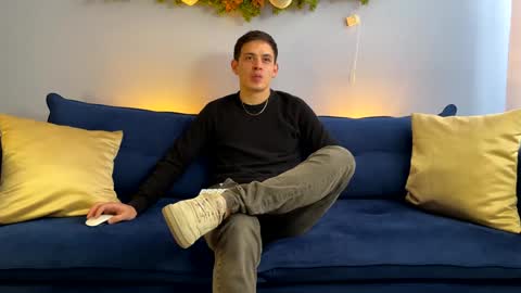 Snapshot of liam_enzho chatting on 01-06-25, 05:16 Liam online show from 01-06-25, 05:16