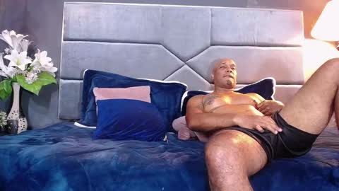 Liam online show from 10-22-25, 07:46