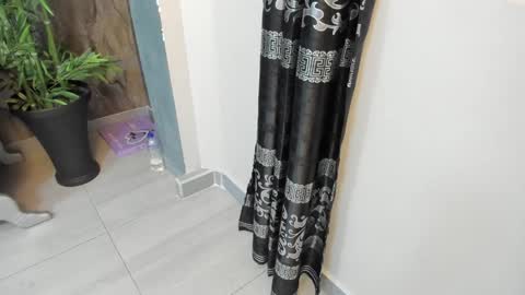 LIAM KLEIN online show from 02-08-25, 11:22