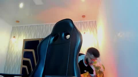 LIAM KLEIN online show from 02-10-26, 11:14